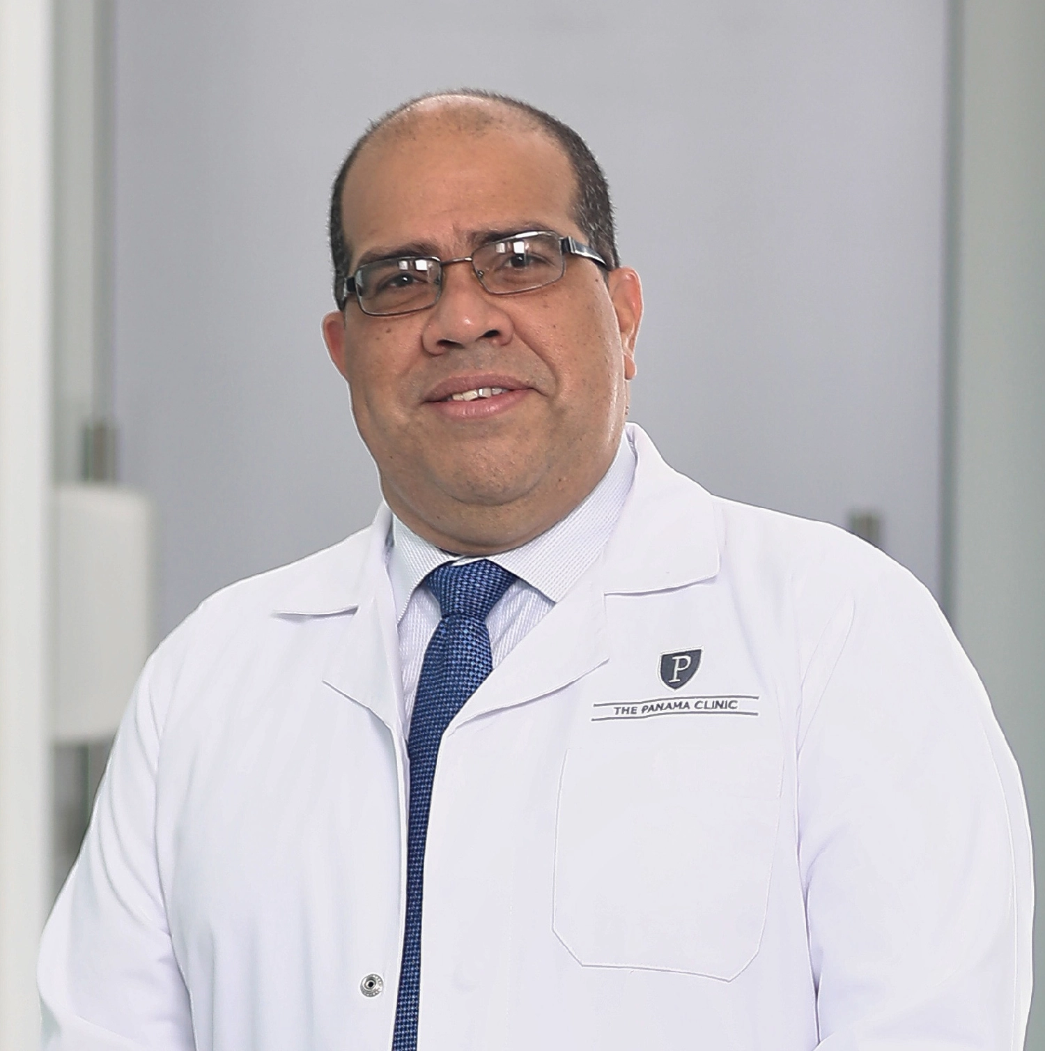 Dr. Héctor Tapia